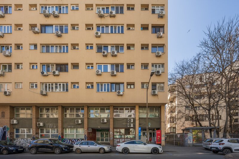 Calea Victoriei, Serban Voda, Sala Palatului